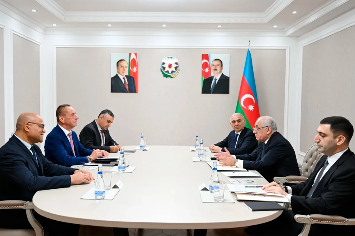 Əli Əsədov Beynəlxalq Kanoe Federasiyasının prezidenti ilə görüşdü