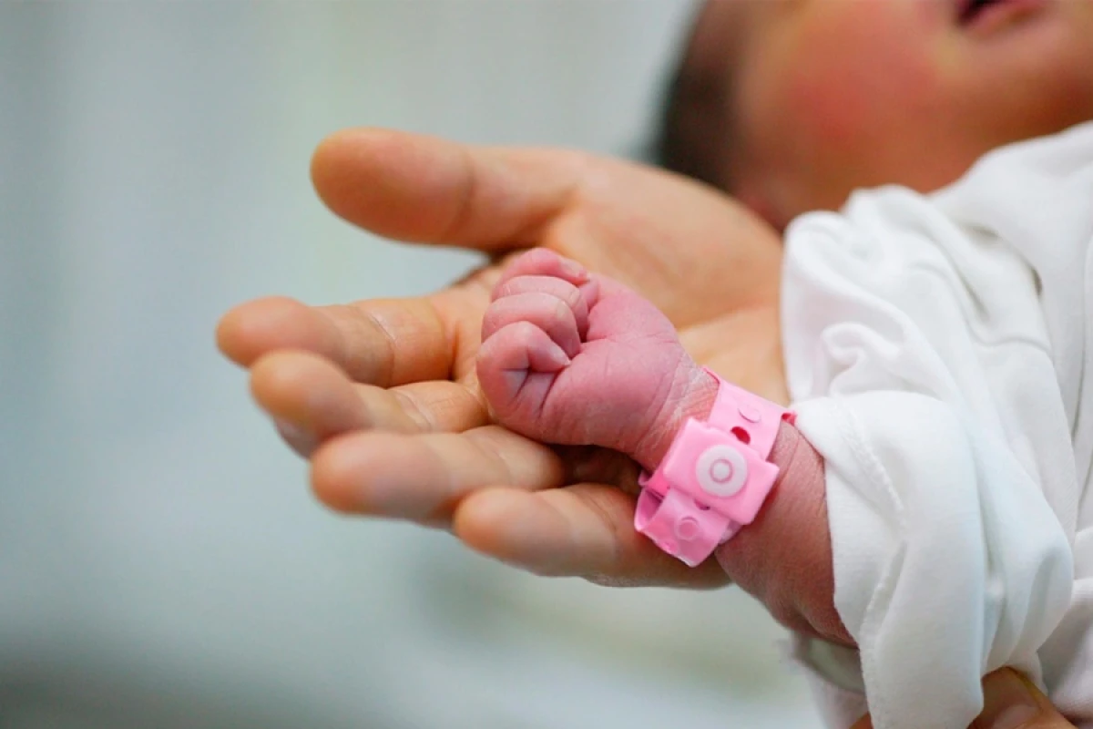 Azçəkili doğulan körpələrin sayı niyə artıb? – Pediatr AÇIQLADI