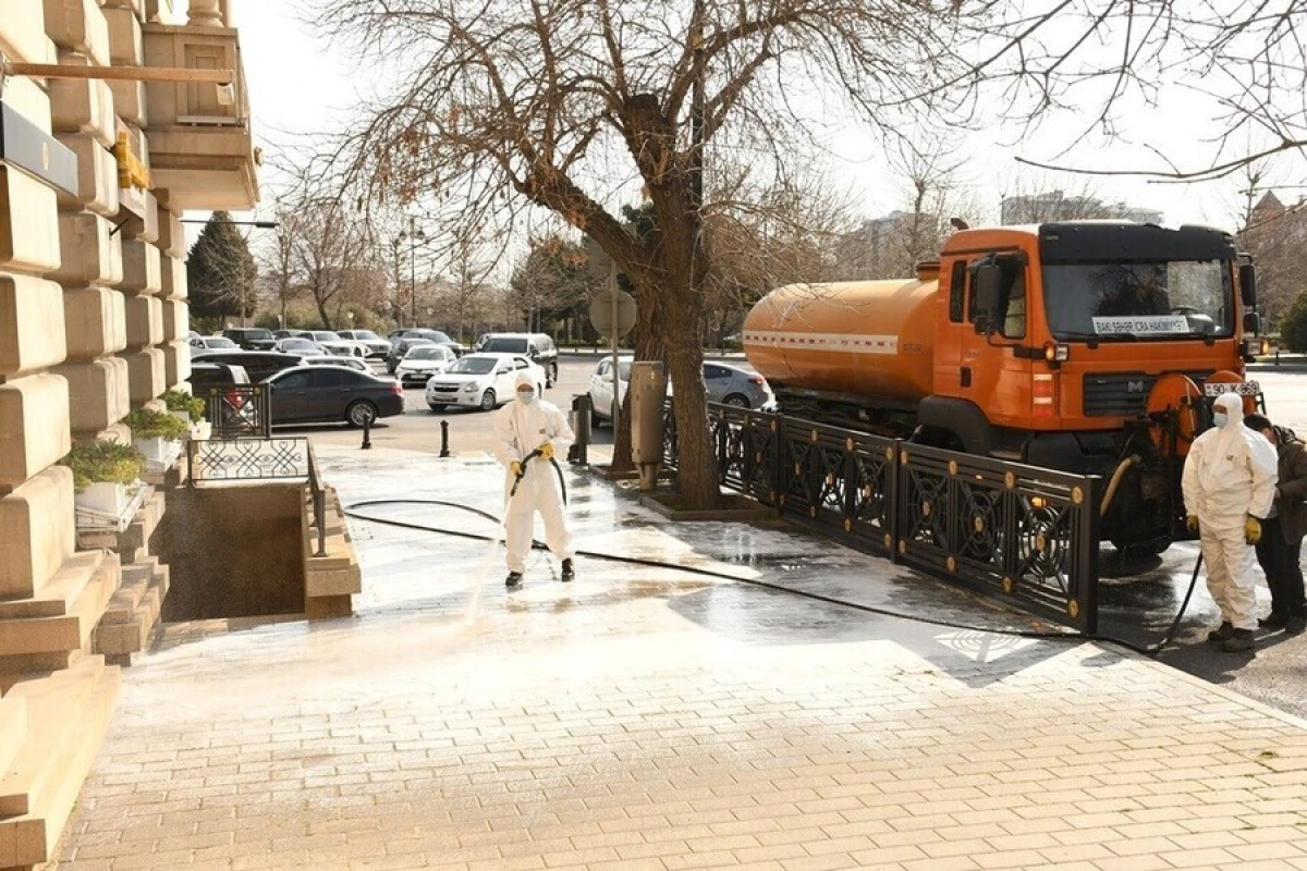 Bu gün Bakıda 537 küçə yuyulub
