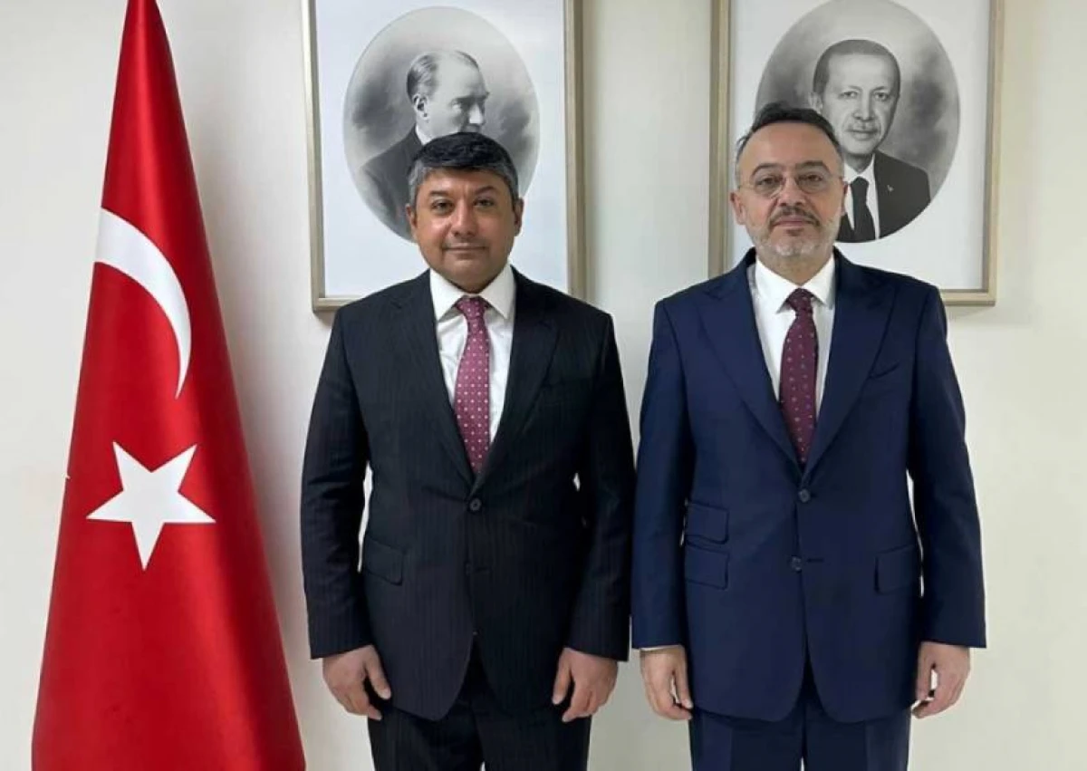 Türkiyə və Azərbaycan diplomatları Suriyadakı vəziyyəti müzakirə etdi