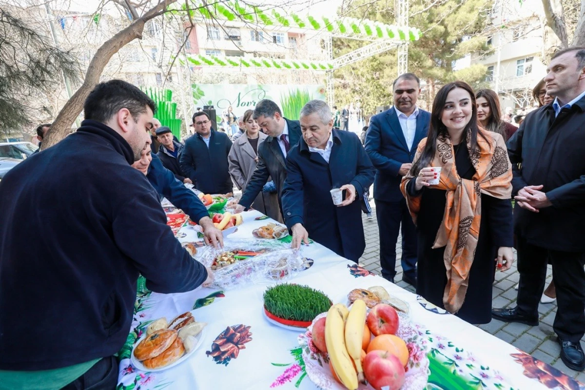 Paytaxtın abad məhəllələrindəki Novruz şənlikləri davam edir — 1