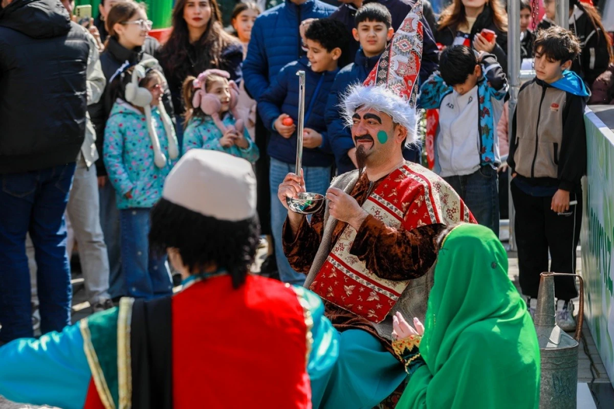 Paytaxtın abad məhəllələrindəki Novruz şənlikləri davam edir — 5