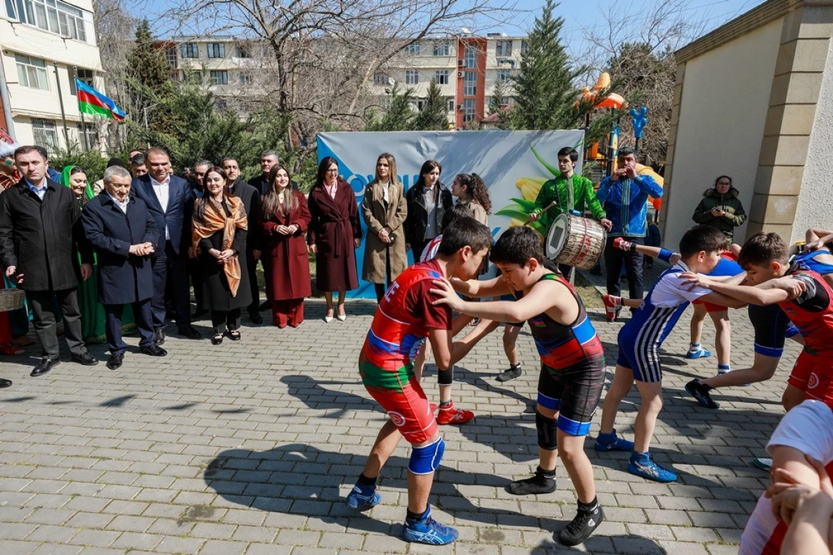 Paytaxtın abad məhəllələrindəki Novruz şənlikləri davam edir — 8