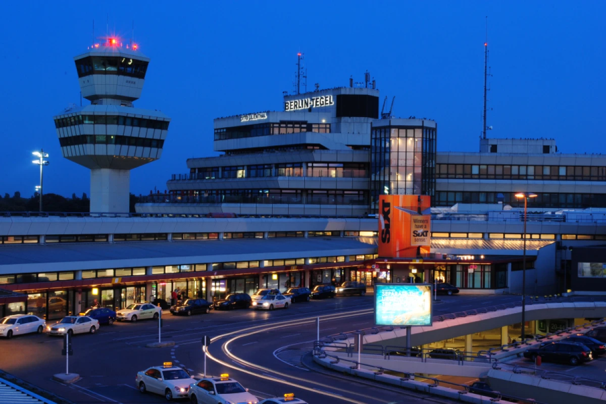 Berlin hava limanında bütün uçuşlar ləğv edilir
