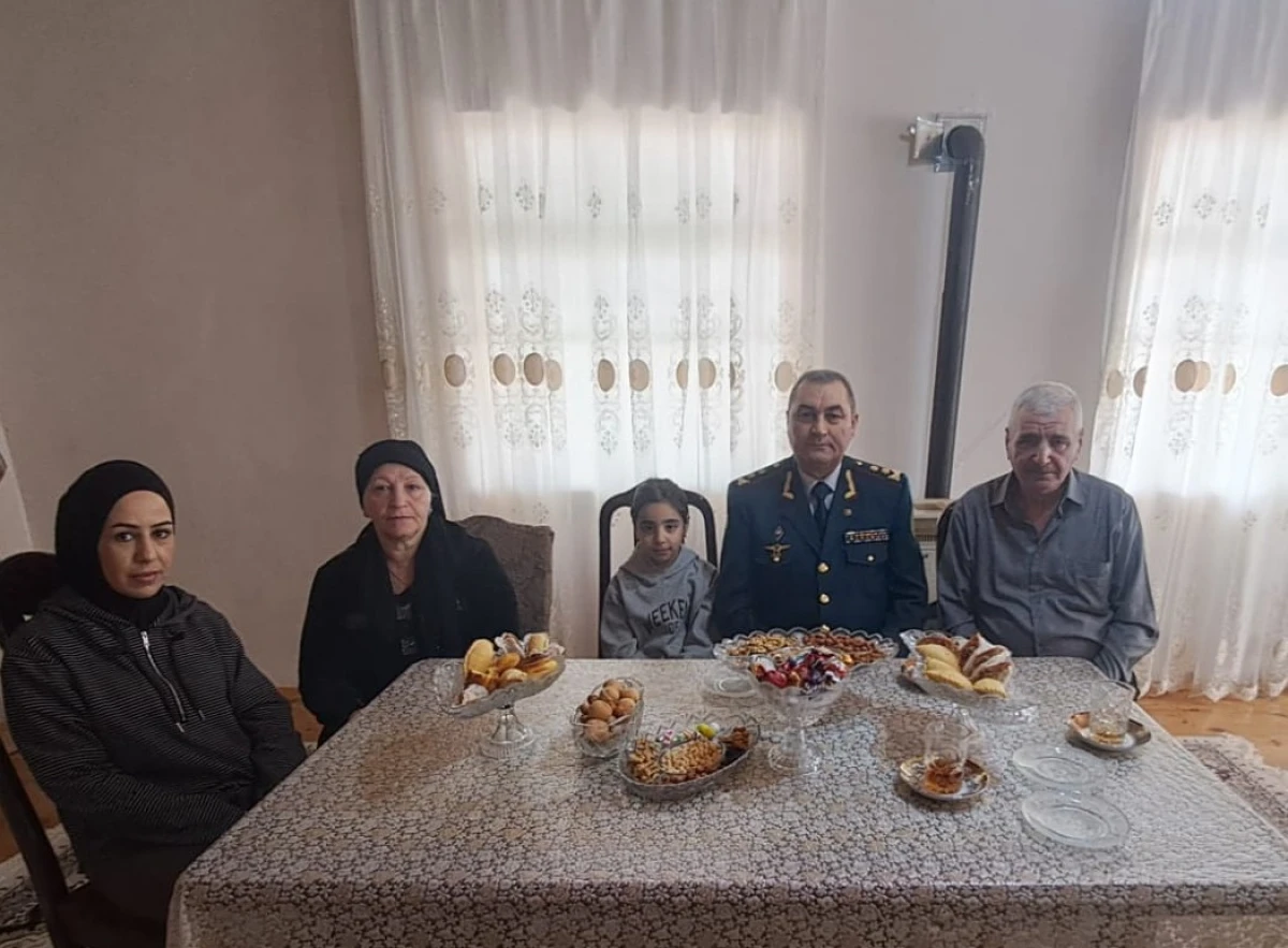 Elçin Quliyev şəhid ailələrini ziyarət etdi — 3