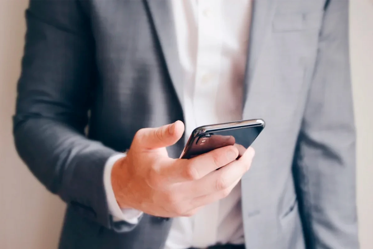 Mobil rabitə gəlirləri 5 %-dən çox artdı