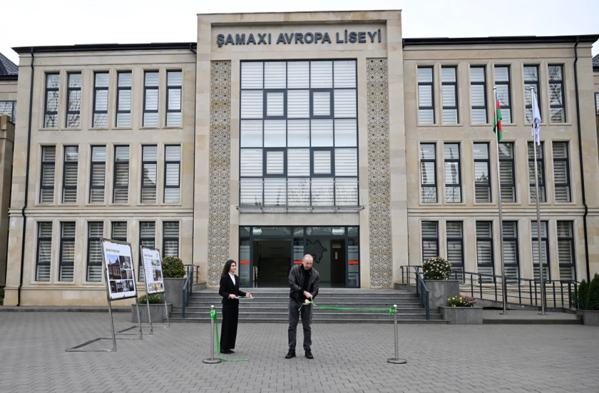 Prezident Şamaxı Avropa liseyinin yeni binasının açılışında iştirak etdi — 1