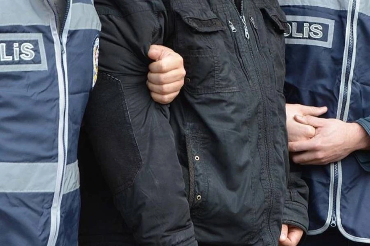 "Beşiktaş" və "Qalatasaray"ın keçmiş prezidentləri saxlanıldı