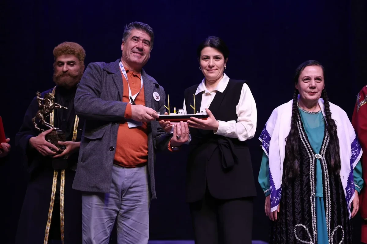 Naxçıvan Dövlət Milli Dram Teatrı beynəlxalq festivalda çıxış etdi — 3