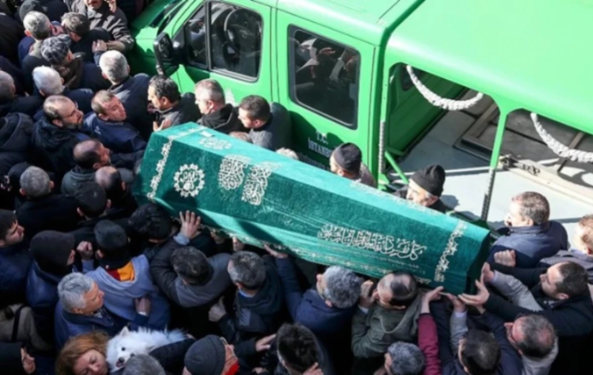 Məşhur jurnalist vəfat etdi