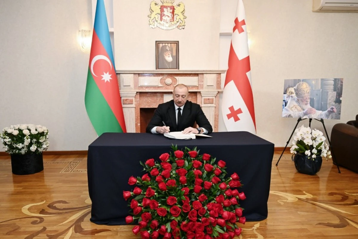 Prezident İlham Əliyev Gürcüstanın Azərbaycandakı səfirliyində oldu, başsağlığı verdi