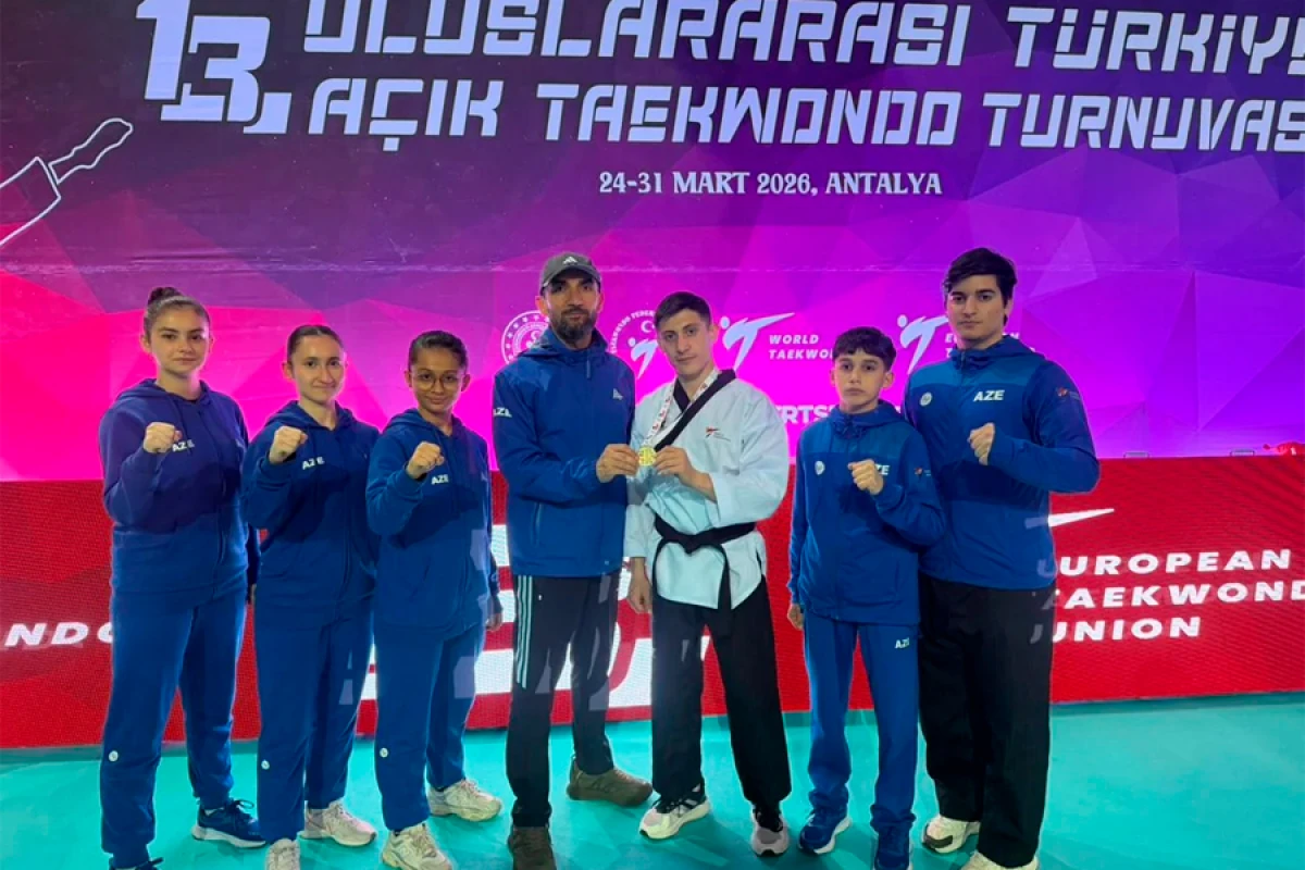 Taekvondoçumuz "Türkiye Open"də qızıl medal qazandı