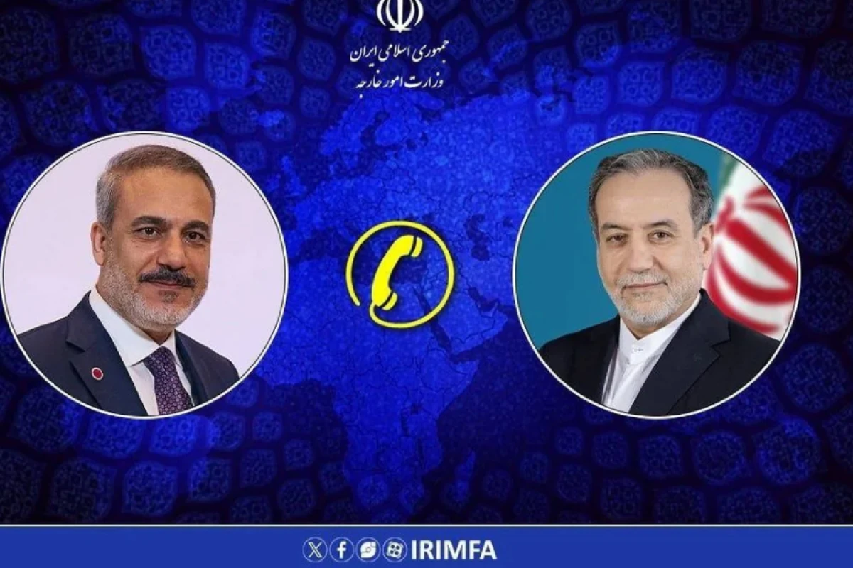Hakan Fidanla Abbas Əraqçi İrana hücumların nəticələrini müzakirə etdilər