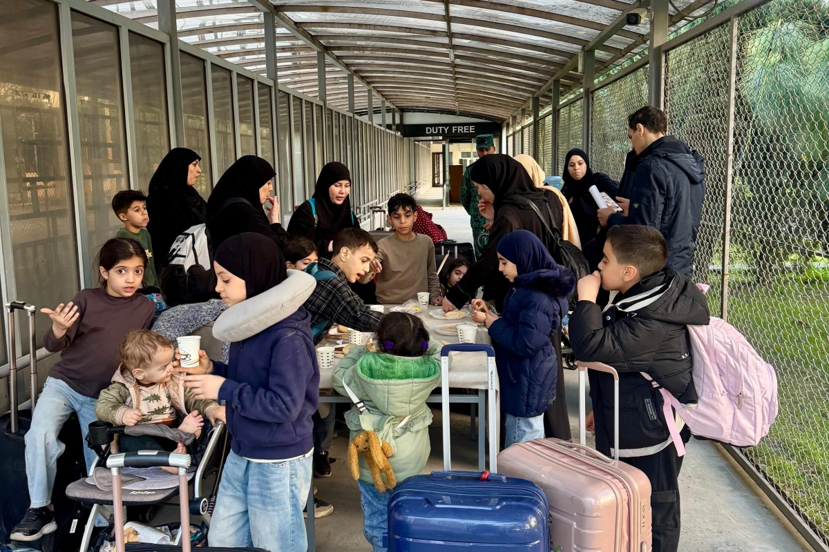 İrandan Azərbaycana indiyədək 3 146 şəxs təxliyə olunub - FOTO — 7