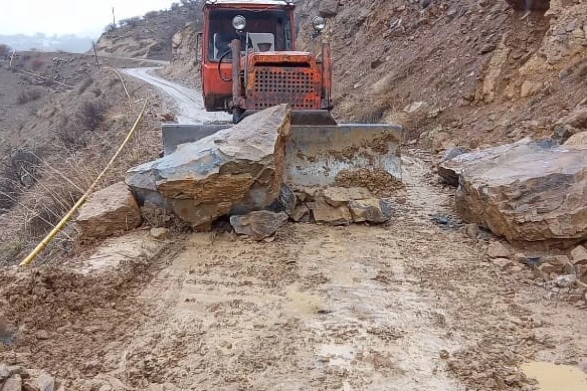 Ordubadda qaya uçqunu oldu - Fotolar — 3