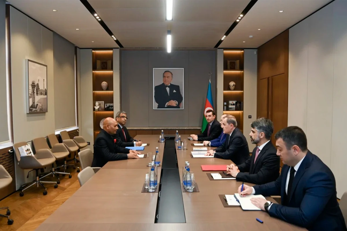 Ceyhun Bayramov Hindistan səfirini qəbul etdi