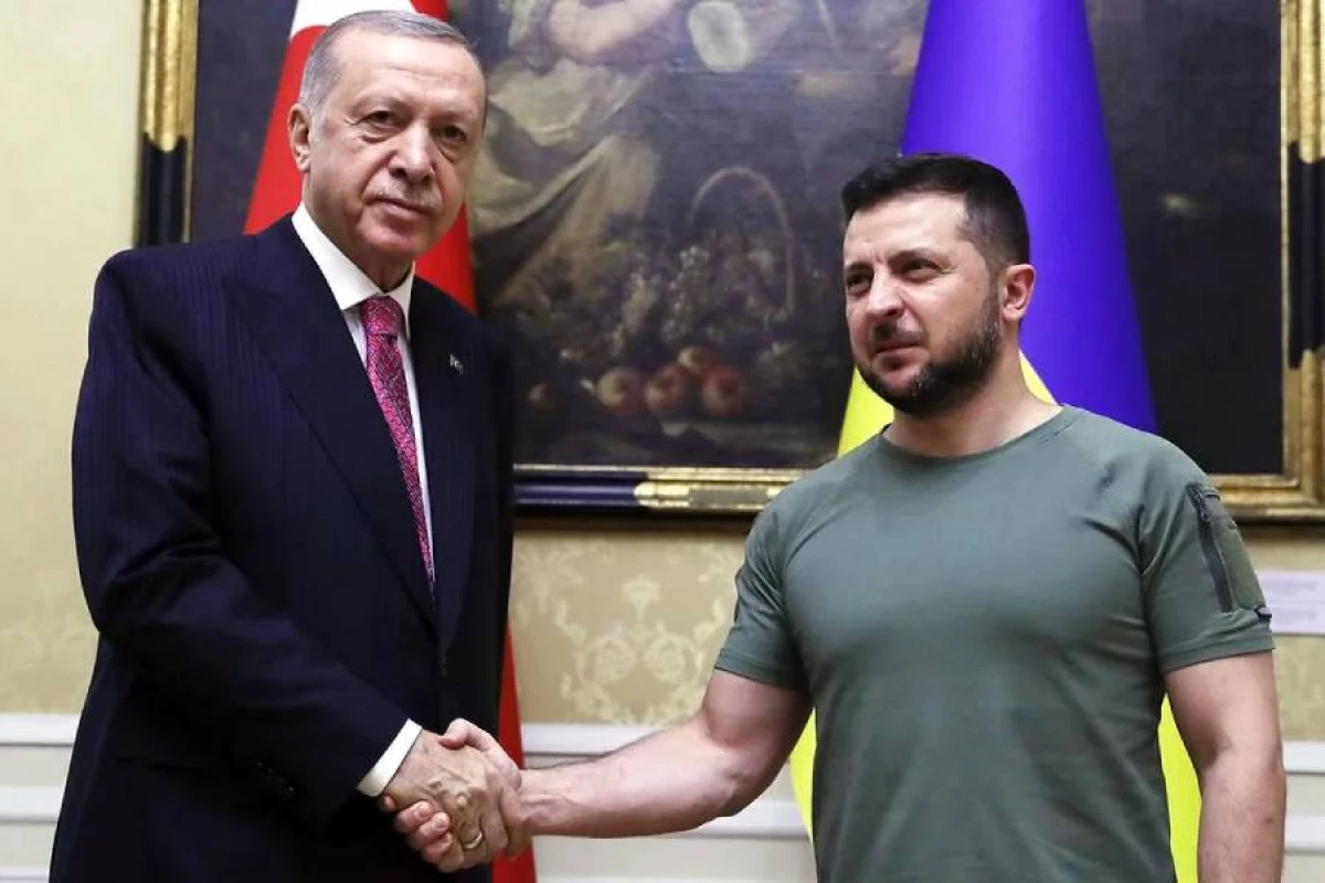 Zelenski Türkiyəyə getdi