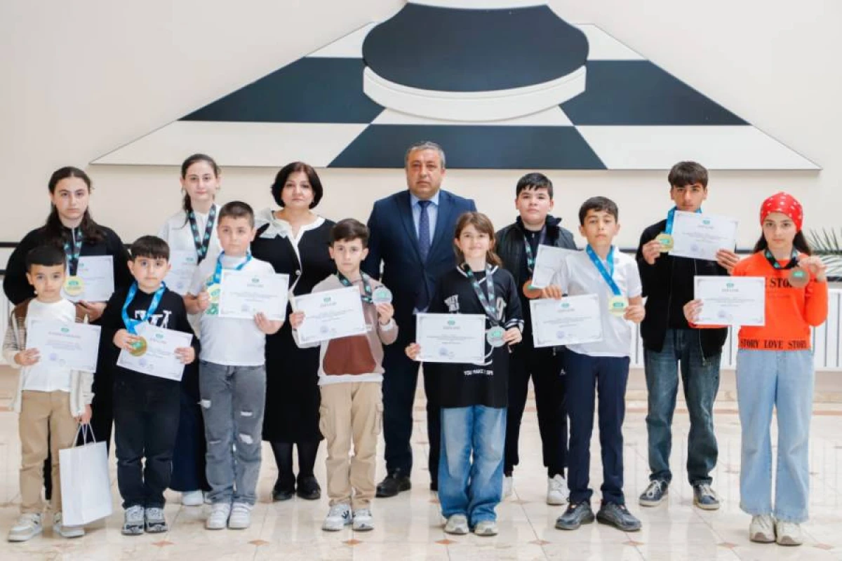 Şəhidlərin xatirəsinə həsr olunmuş şahmat turnirinin qalibləri mükafatlandırıdı