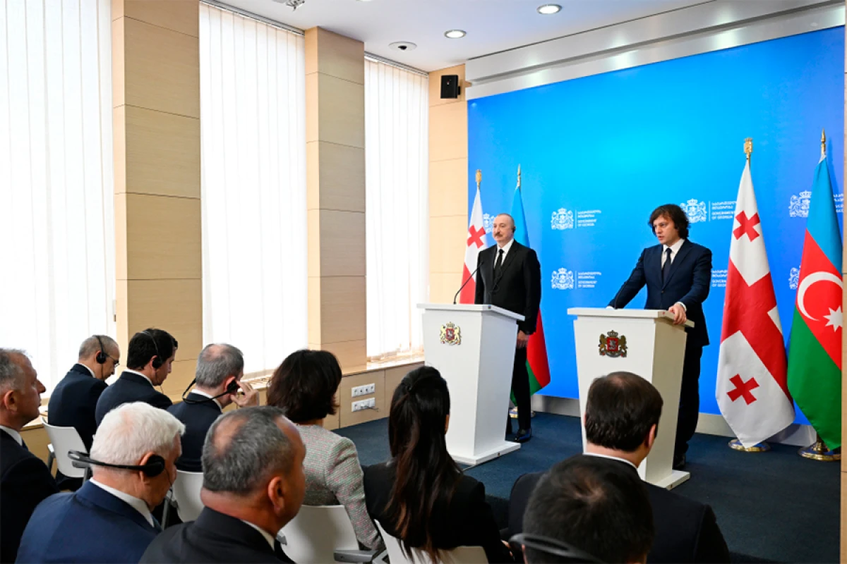 Prezident İlham Əliyev: Əminəm ki, səfərim iki qardaş ölkə arasındakı əlaqələrə yeni təkan verəcək