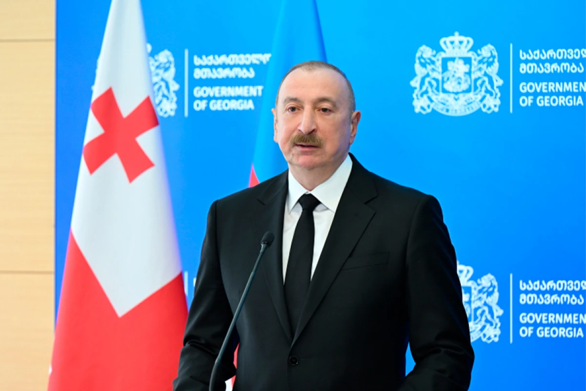 Azərbaycan Prezidenti: Nəqliyyat dəhlizlərinin genişləndirilməsi istiqamətində işlər aparılır