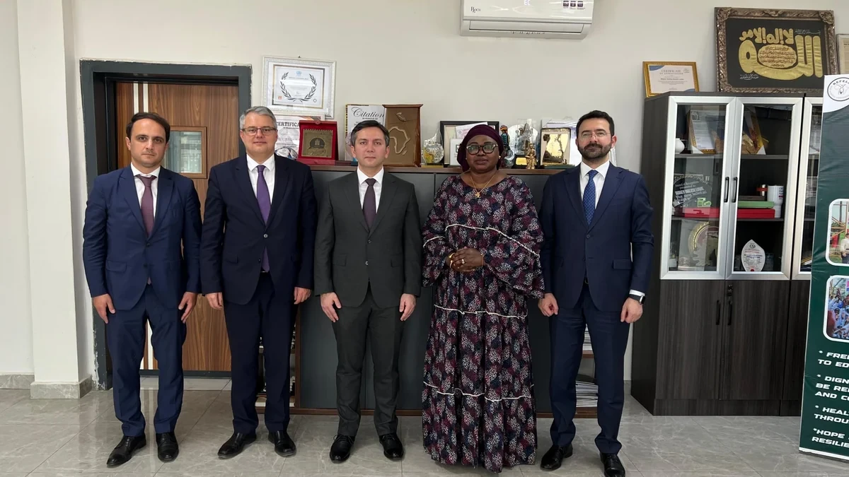 Azərbaycan və Qambiya arasında ilk siyasi məsləhətləşmələr keçirildi — 5