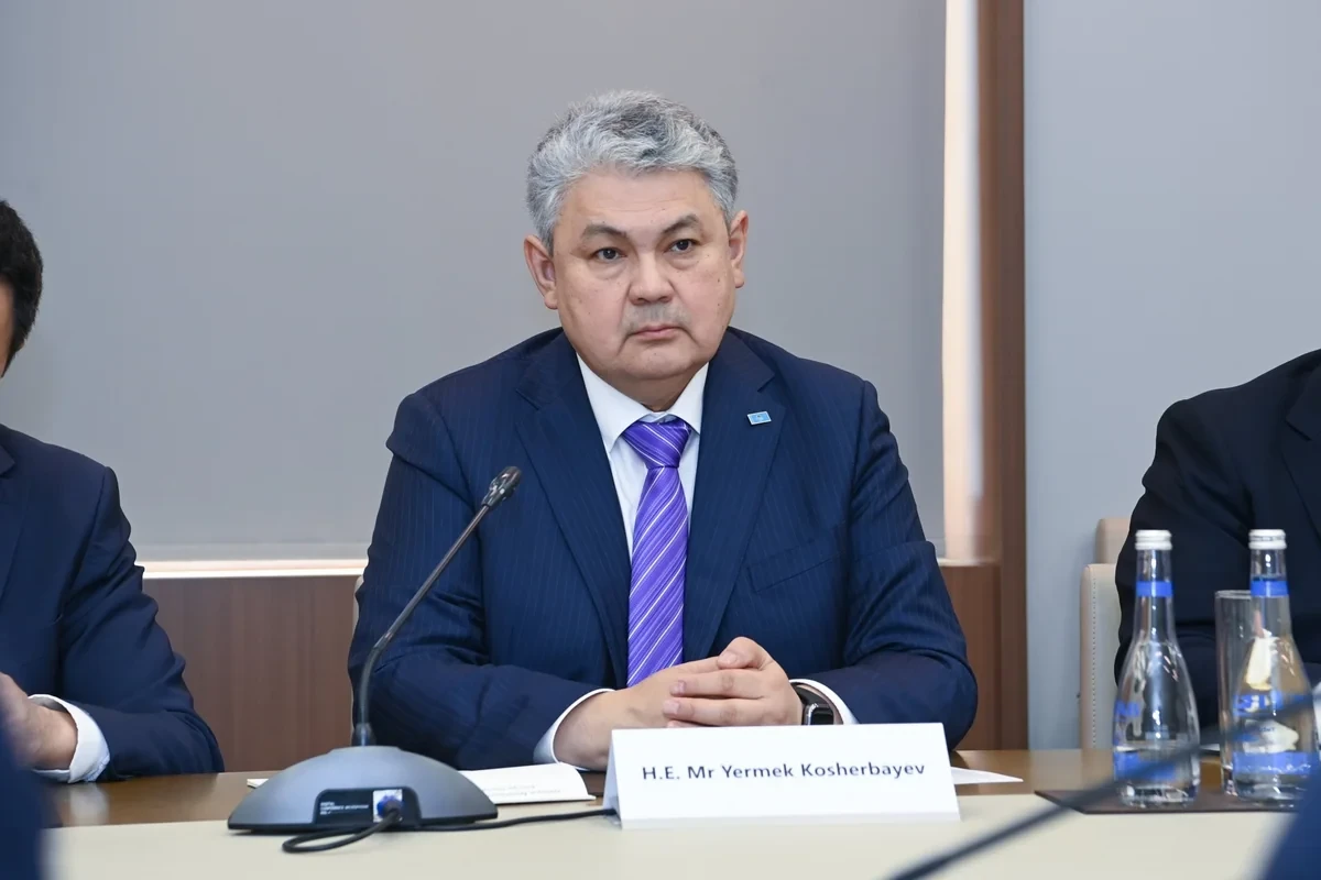 Azərbaycan və Qazaxıstan XİN rəhbərlərinin geniştərkibli görüşü keçirildi - YENİLƏNDİ 3 — 5