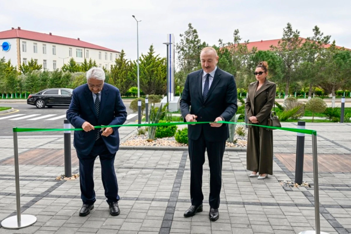 Prezident Milli Aviasiya Akademiyasında Beynəlxalq Təlim Mərkəzinin açılışında iştirak etdi