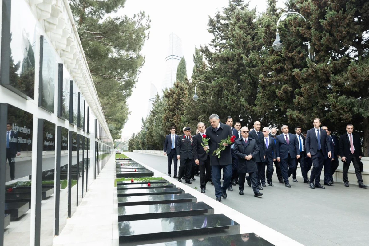 Vilayət Eyvazov Türkiyənin daxili işlər naziri ilə görüşdü — 7