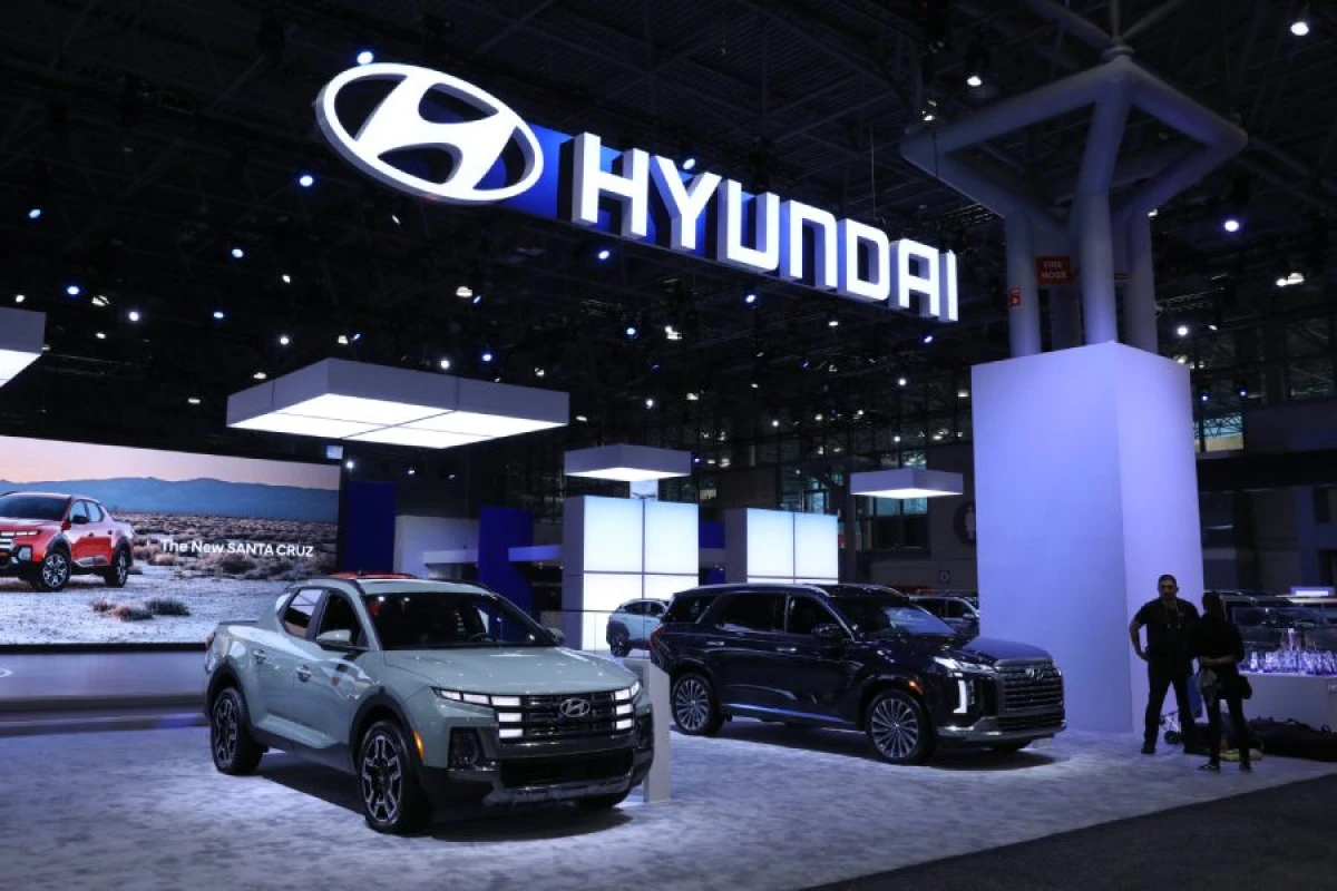 "Hyundai" yüz minlərlə avtomobili geri çağırır
