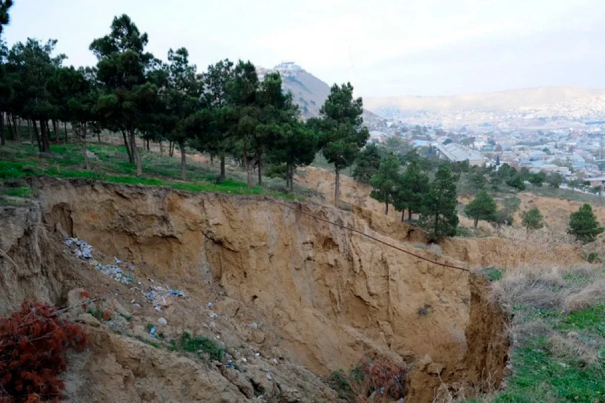 Xətai rayonunda sürüşmə baş verdi