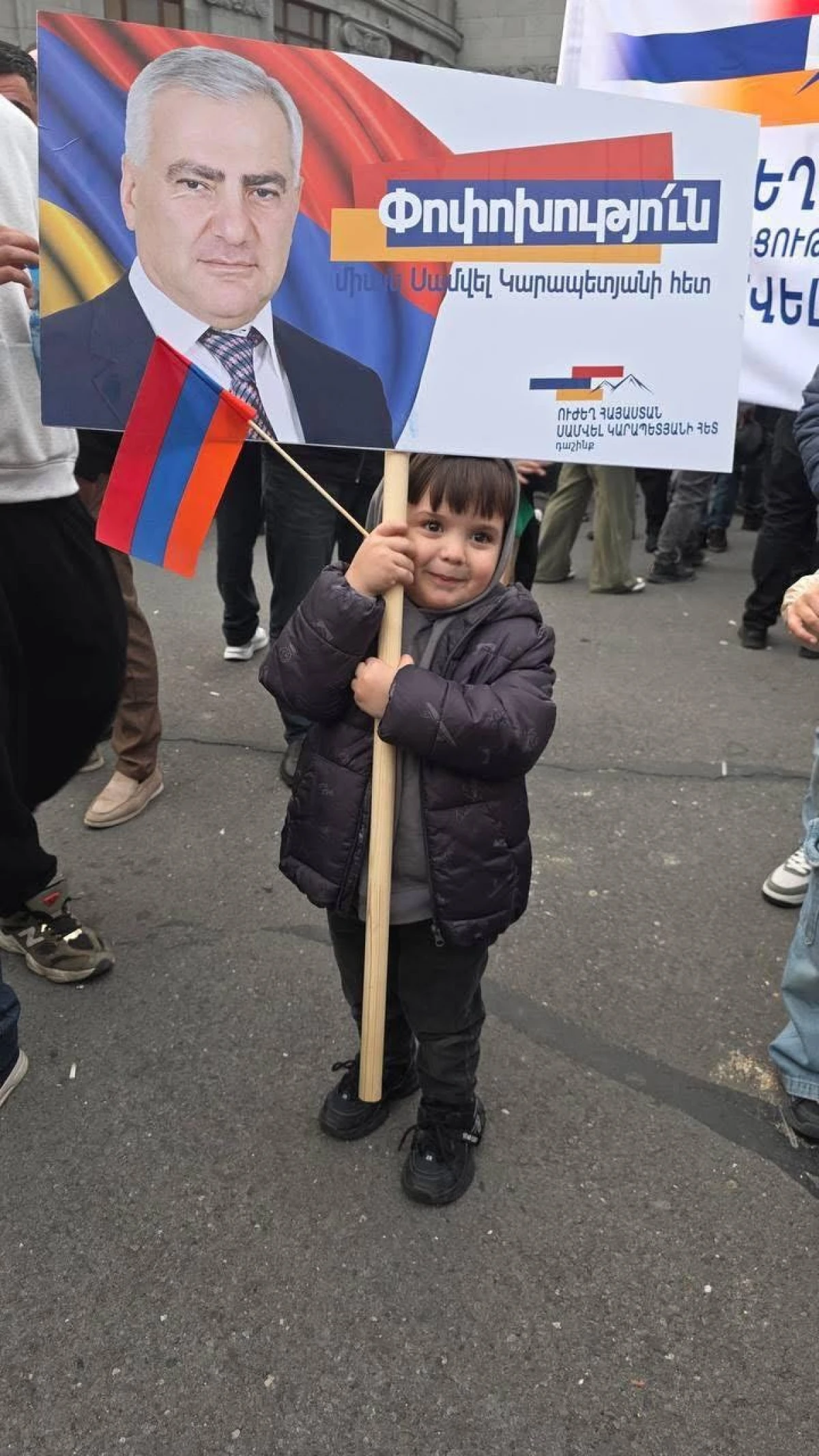 Paşinyanın rəqibi uşaq istismarı edir — 1