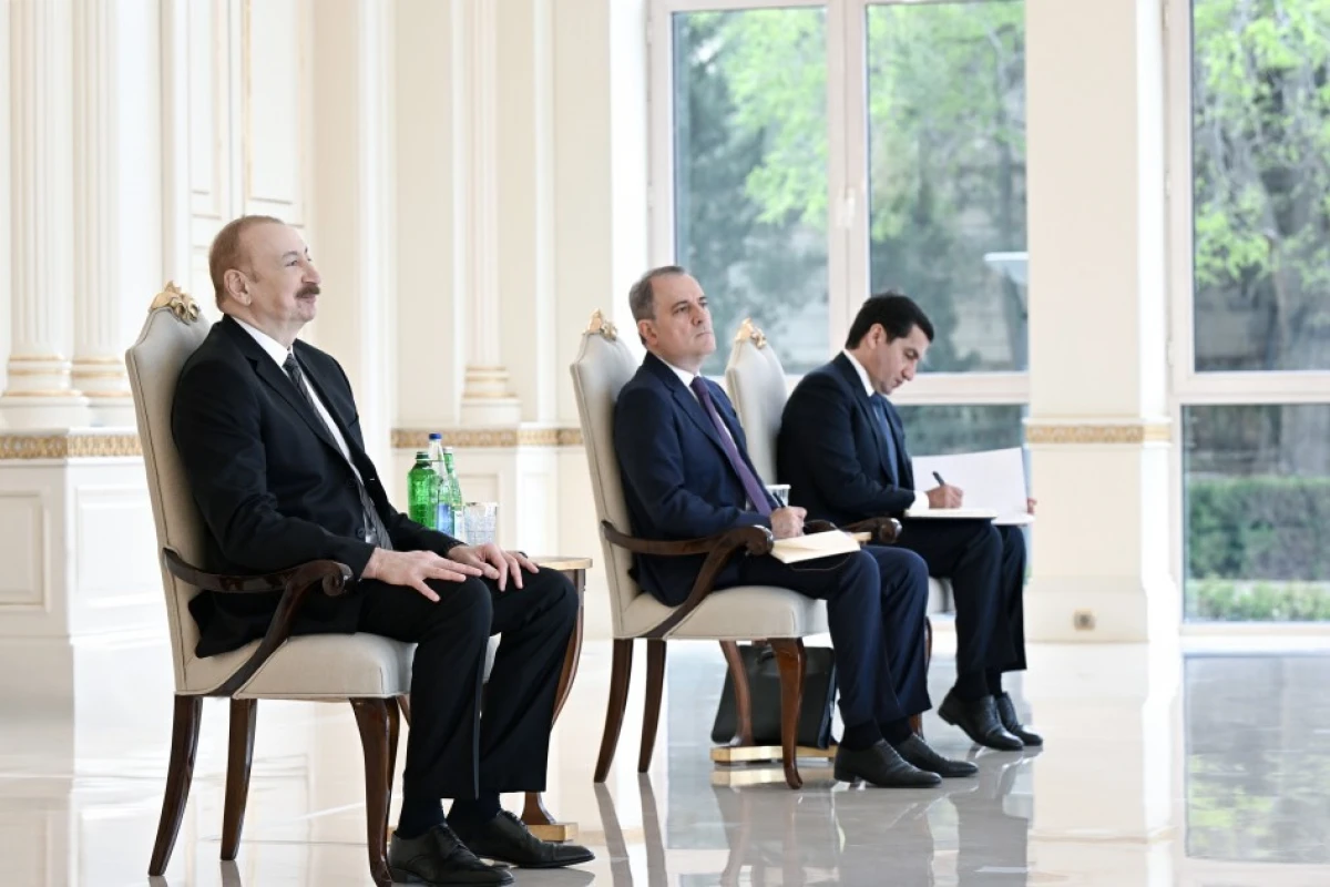 Prezident Somalinin yeni səfirini qəbul etdi - YENİLƏNDİ — 5