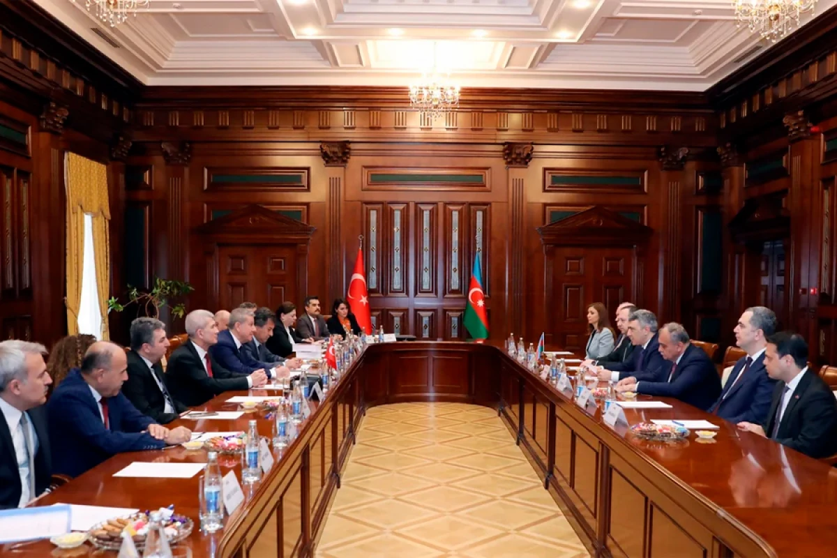 İnam Kərimov Yusuf Kuzu ilə müzakirələr apardı