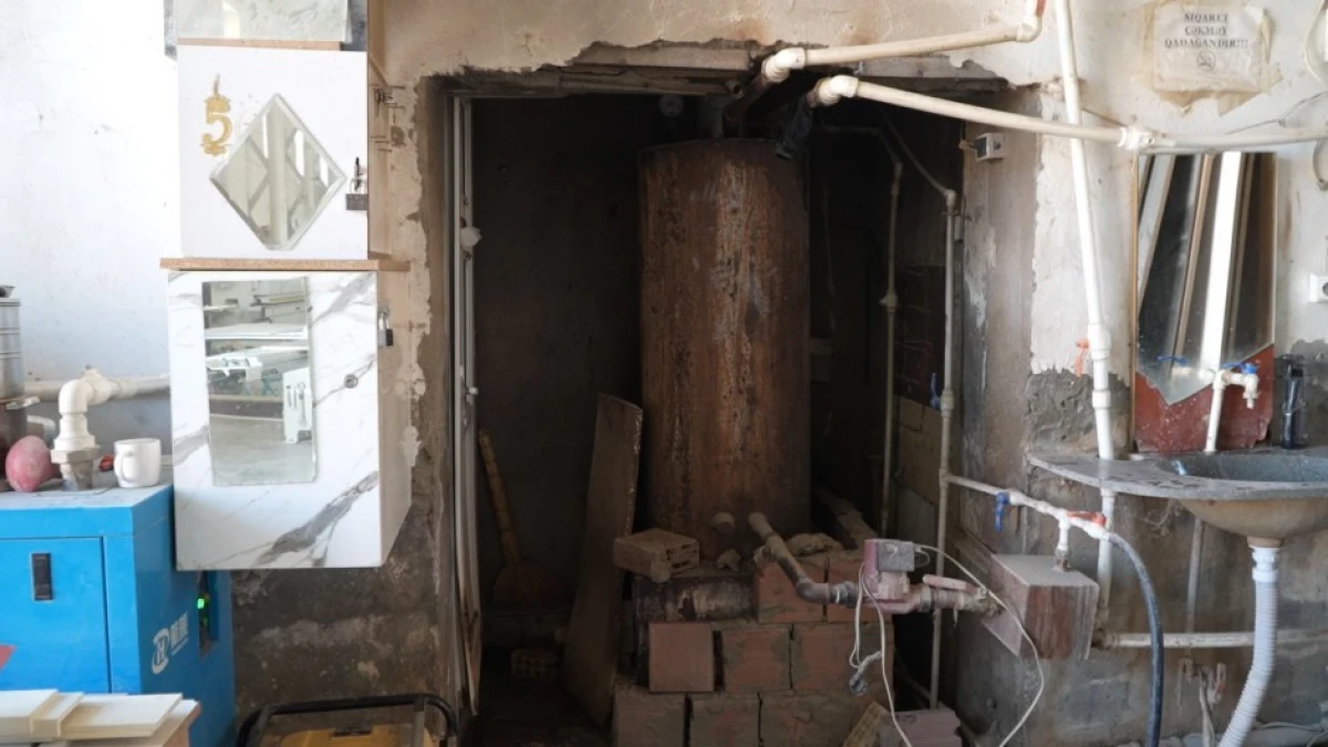 Binəqədidə mebel sexinin fəaliyyəti dayandırıldı - VİDEO — 6