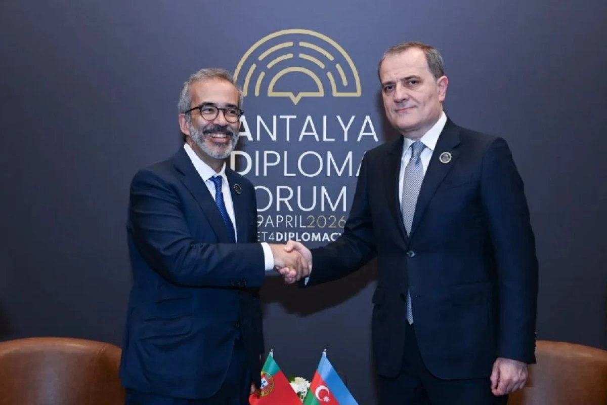 Ceyhun Bayramov Antalya Diplomatiya Forumu çərçivəsində portuqaliyalı həmkarı ilə görüşdü