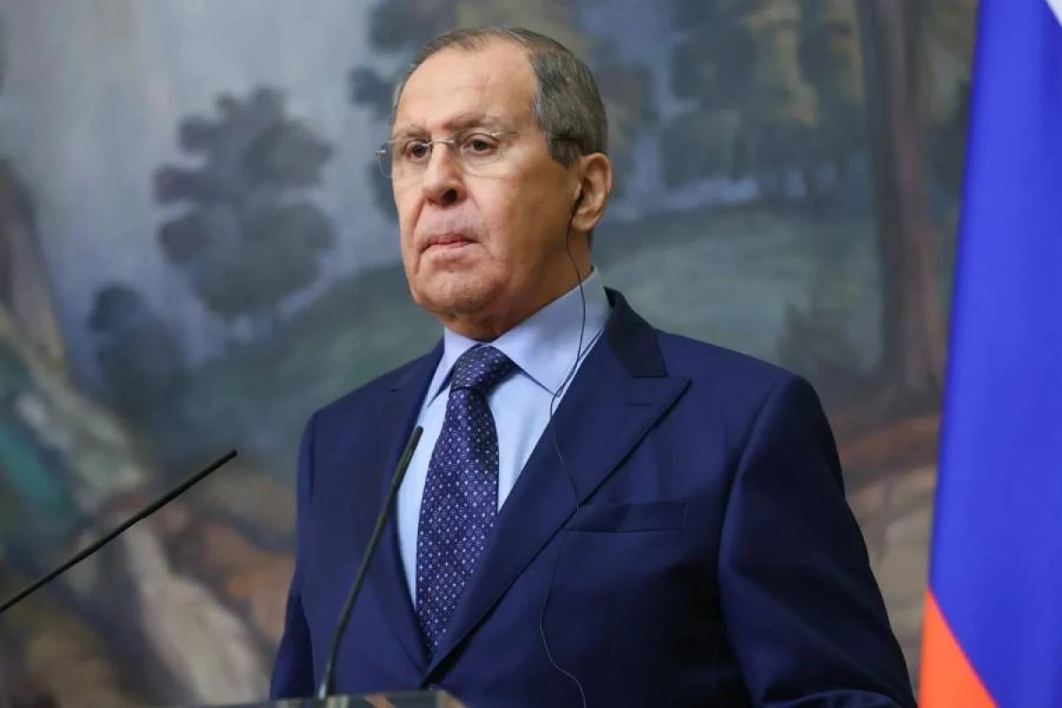 Lavrov İranın xarici işlər nazirini ABŞ ilə atəşkəsə riayət etməyə çağırdı