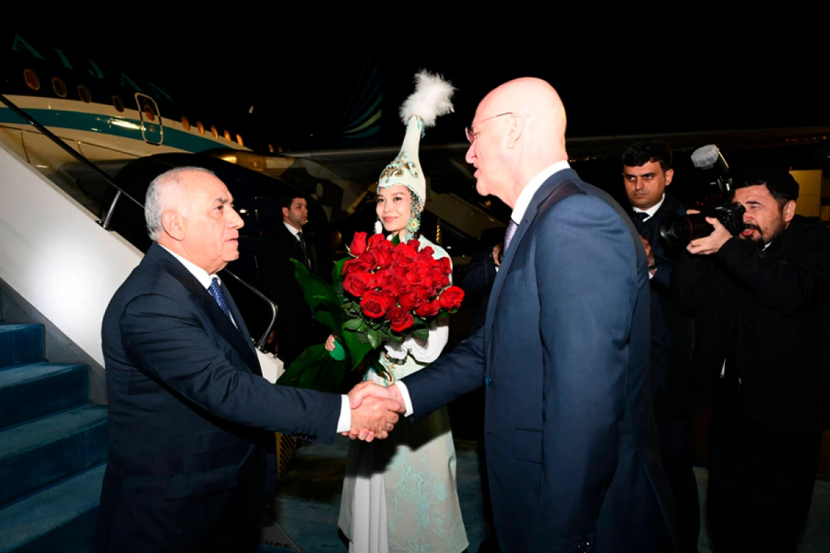 Əli Əsədov Qazaxıstanda səfərdədir