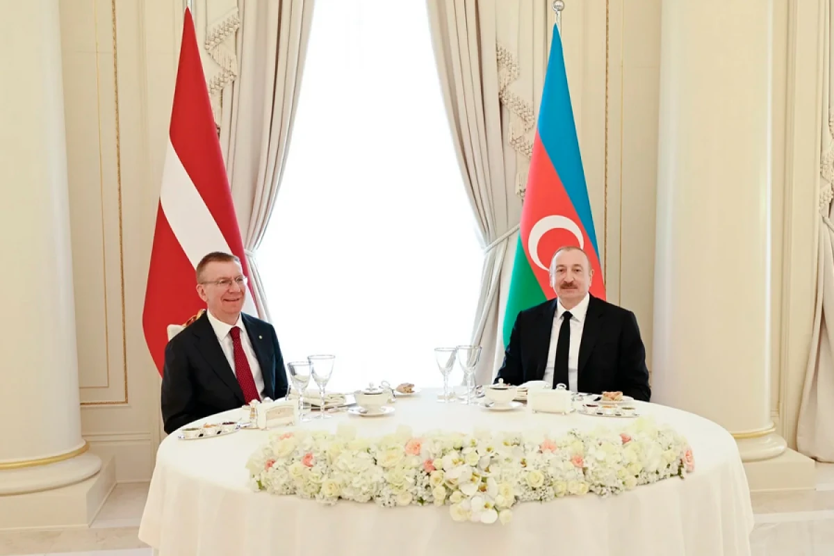 Latviya Prezidentinin şərəfinə rəsmi lanç verildi