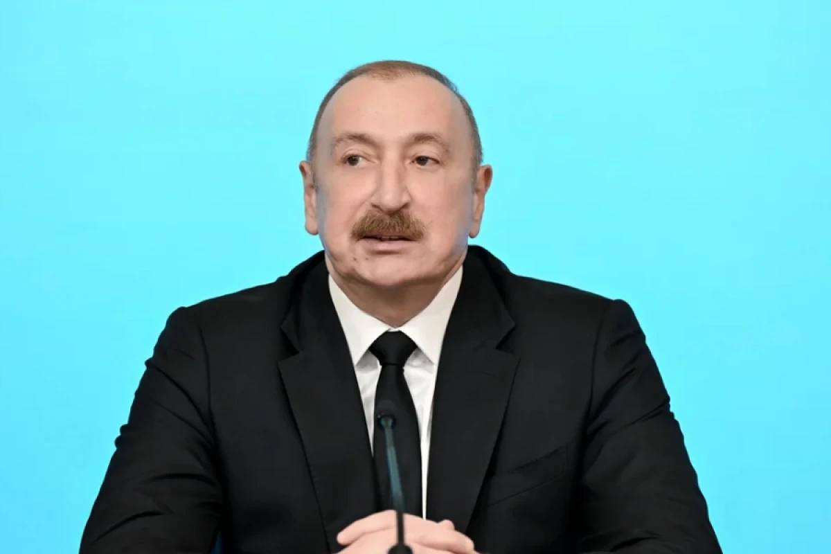 İlham Əliyev: "Xarici borcun azaldılması planının yerinə yetirildiyini düşünürəm"