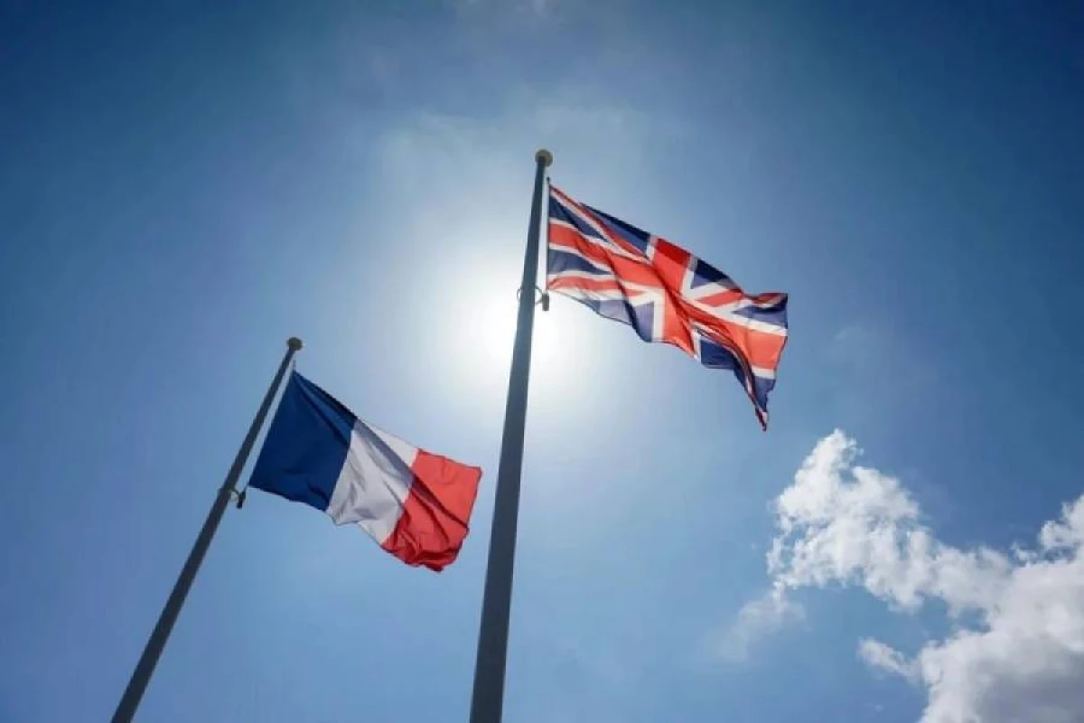 Britaniya və Fransa Hörmüz boğazı ilə bağlı yeni variantları müzakirə edir
