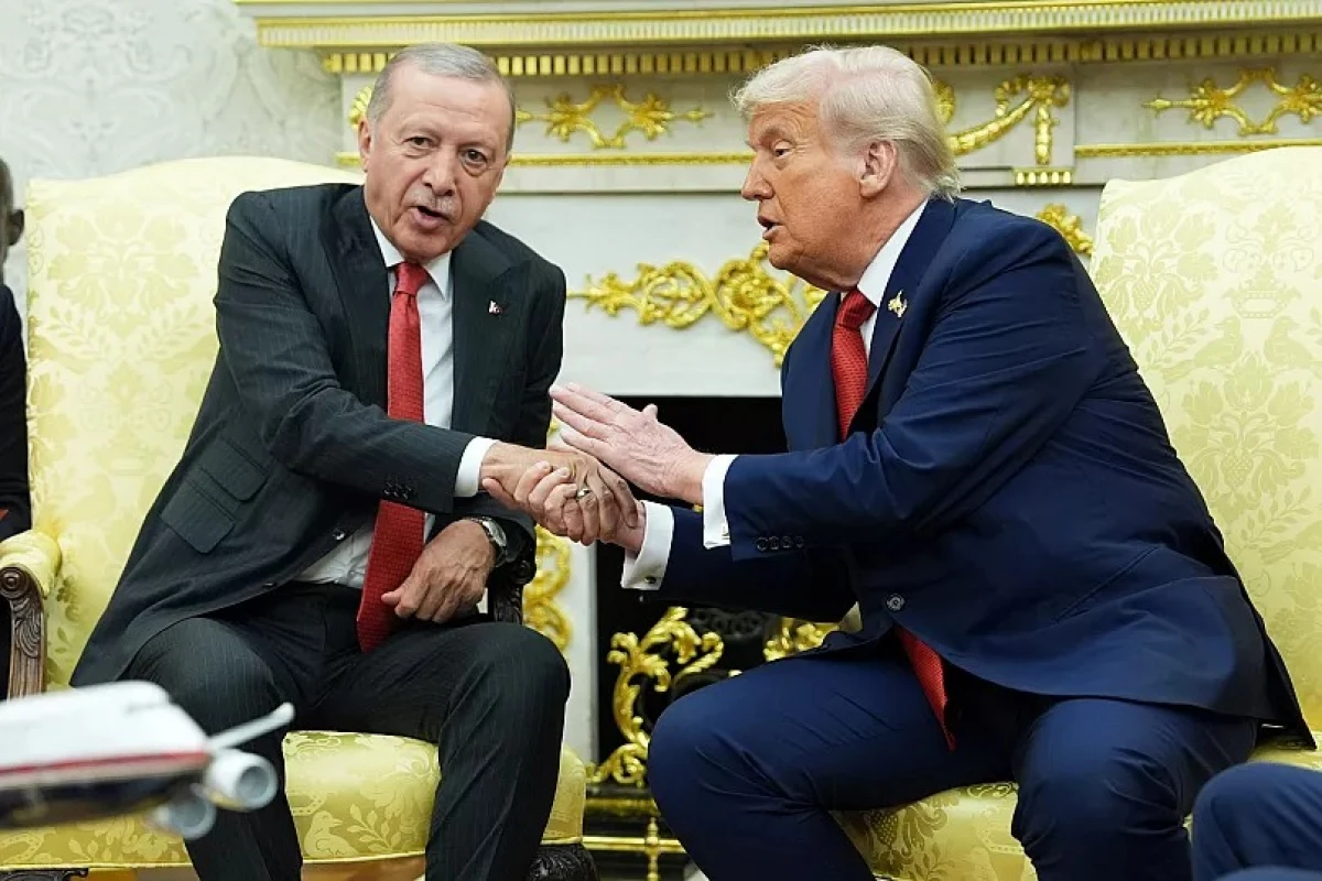 İranda peşman olan Tramp Türkiyənin "könlünü alır"