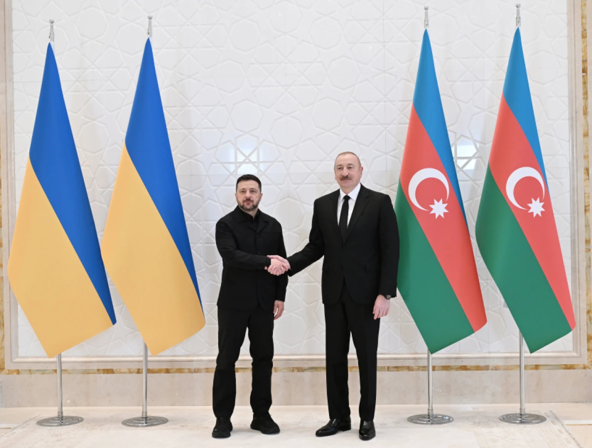 Ukrayna Prezidenti Volodimir Zelenski Azərbaycanda işgüzar səfərdədir — 1