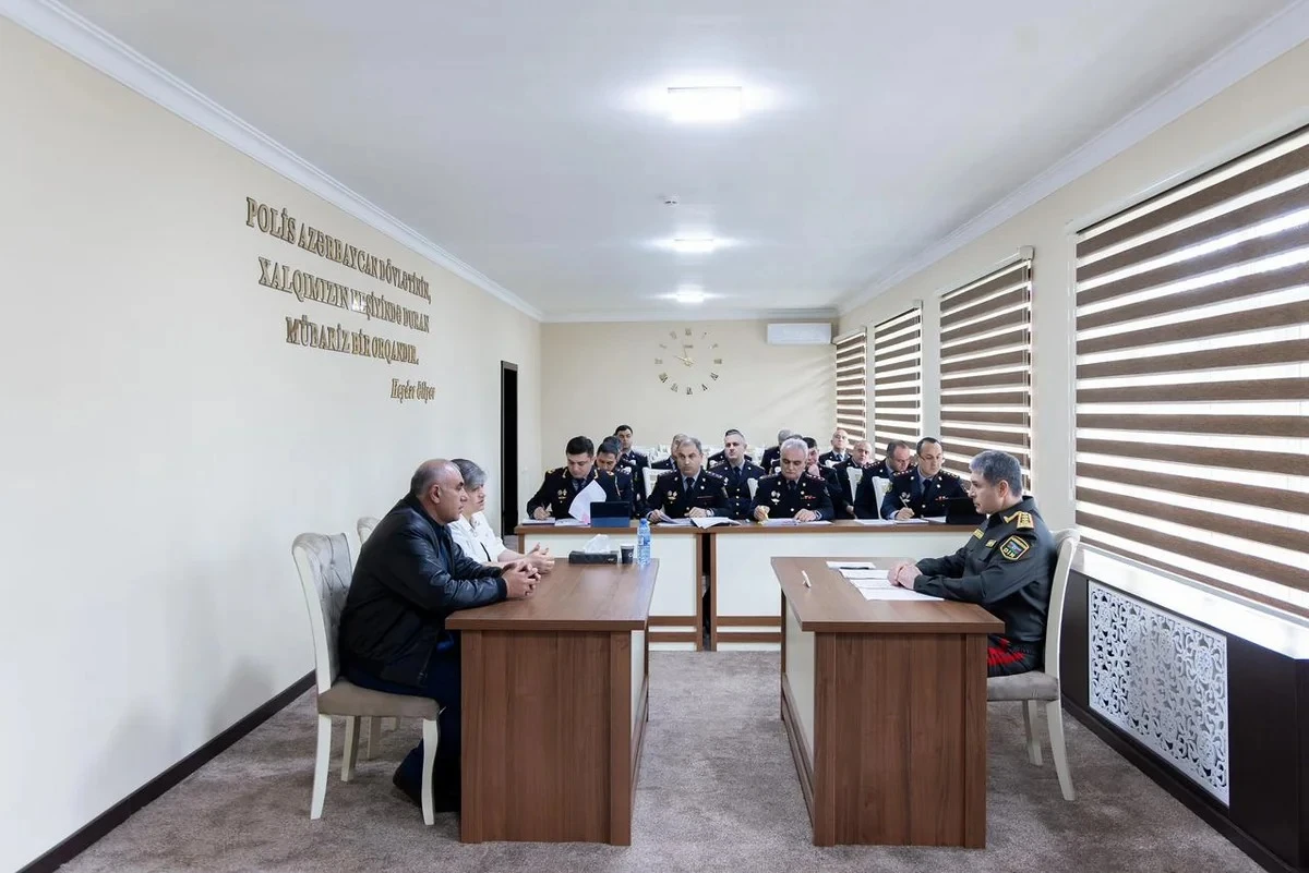 Vilayət Eyvazov Göyçayda vətəndaşları qəbul etdi
