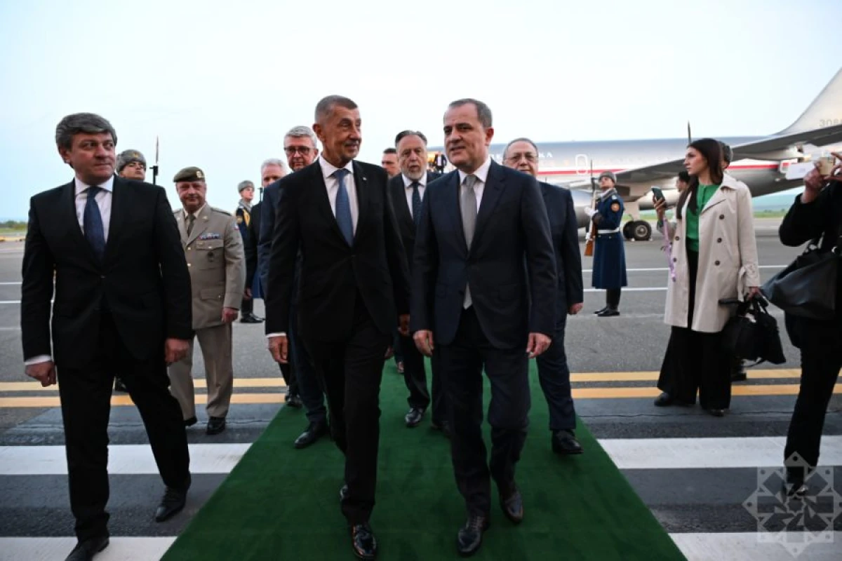Çexiyanın Baş naziri Azərbaycana səfərə gəldi