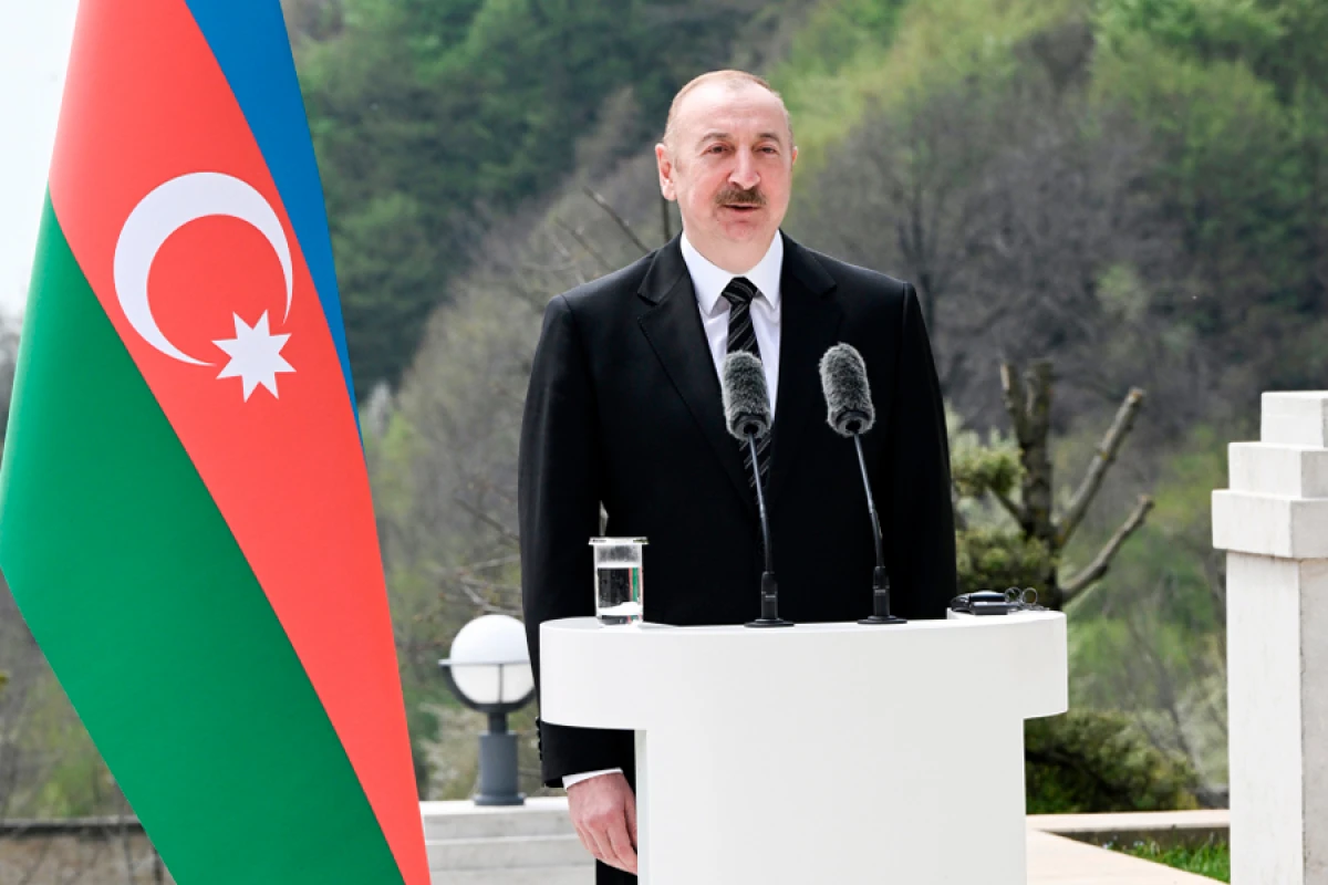 Prezident: Çexiyayla hərbi təyinatlı məhsulları birgə istehsal edə bilərik