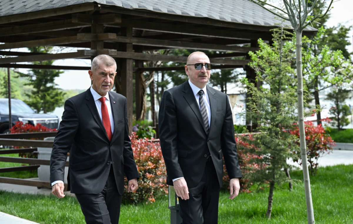 Prezident İlham Əliyevin adından Çexiyanın Baş nazirinin şərəfinə rəsmi lanç verildi — 3