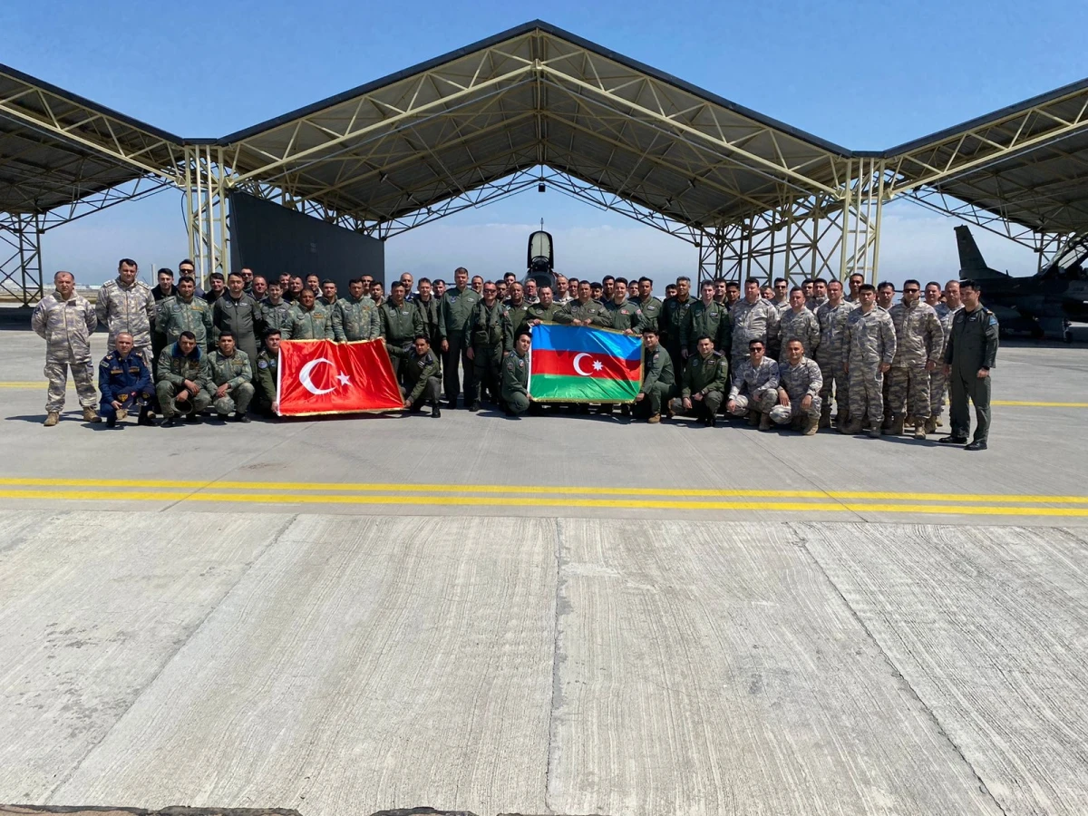 Türkiyə F-16-ları Azərbaycanda - FOTO — 2