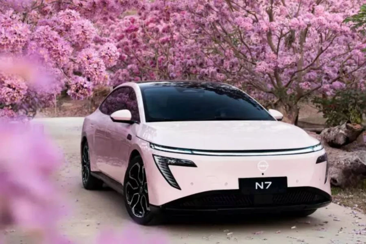 "Nissan" yeni modelini təqdim etdi