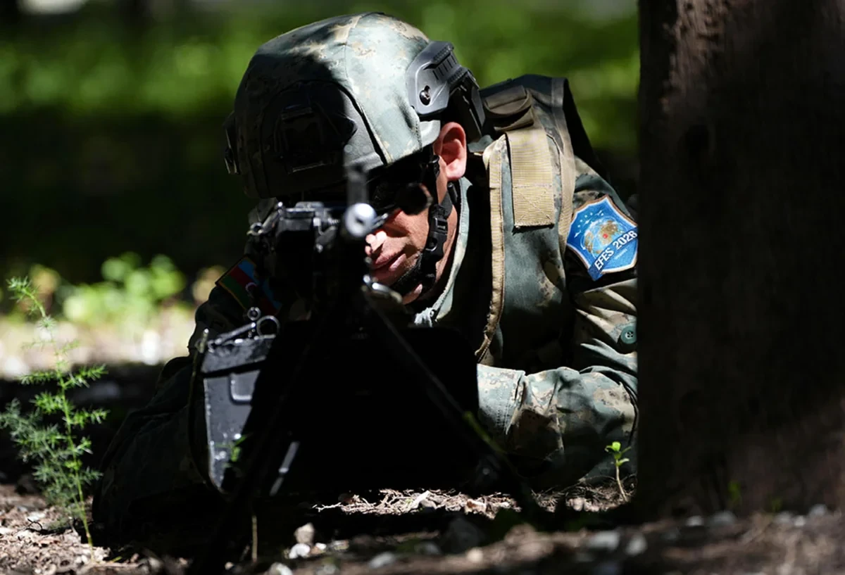 Hərbçilərimiz bunker və mağaralarda döyüş tapşırıqlarını yerinə yetirdilər — 4