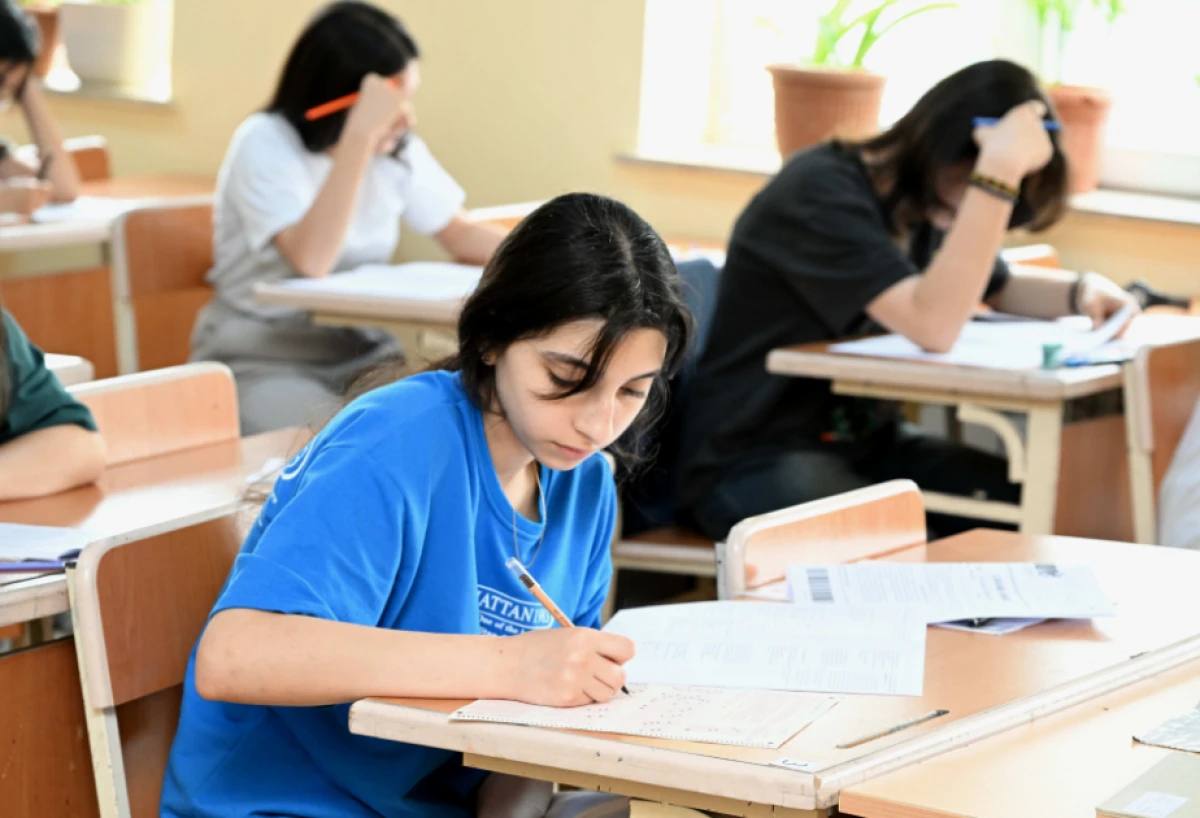 29 mindən çox şagird və abituriyent  imtahan verdi - YENİLƏNDİ